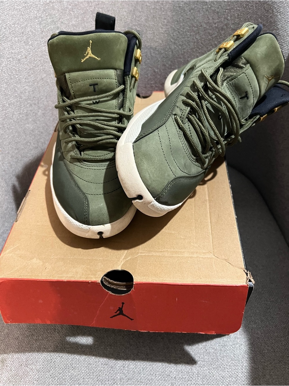 Air Jordan Men's Olive Green and Gold  12 retro Chris Paul clas of 2003